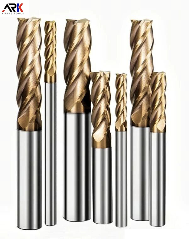 Mám si vybrat nástroj pro srážení hran s jednou nebo třemi břity? Která funguje lépe?